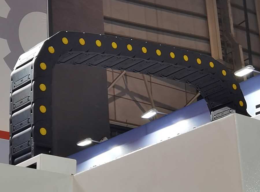 1729154896738103.jpg 加强型拖链应用2.jpg